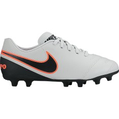 Chuteira Campo Nike Tiempo Rio III FG Adulto