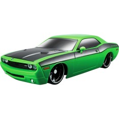 Carrinho de Controle Remoto Maisto Dodge Challenger Concept 1:24
